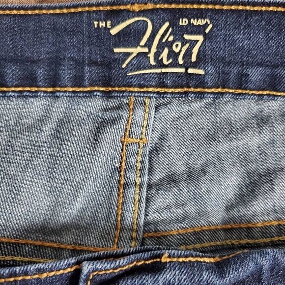 Old Navy The Flirt Women’s Bootcut Jeans Size 20 Regular Medium Wash Stretch - Picture 4 of 6